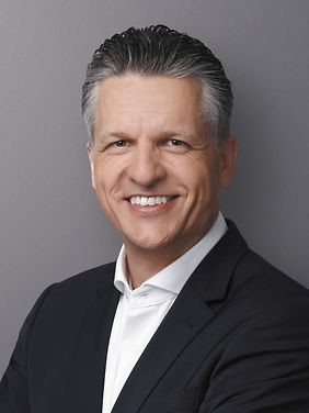 Frühschoppen mit Thorsten Frei auf dem Erdbeerhof Küppers